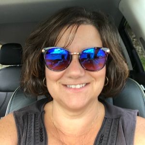 Meet your Posher, Cindy